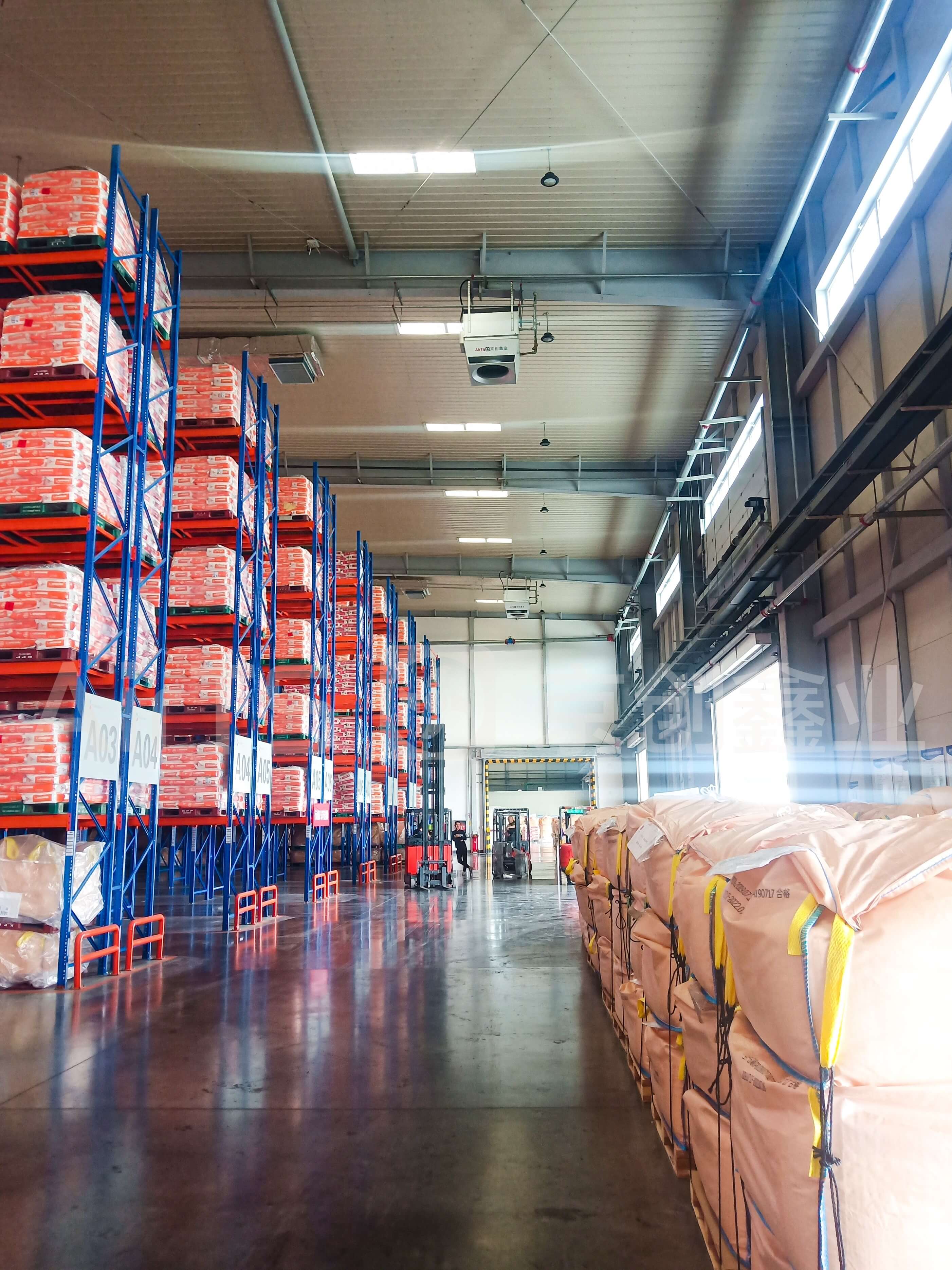 為倉儲物流環境保駕護航—AirTS京創鑫業高大空間專用節能空調